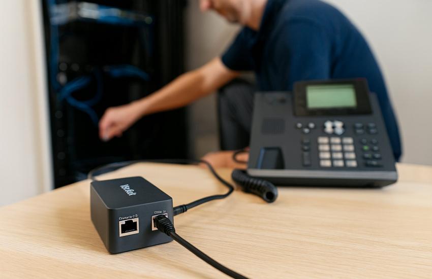 Yealink YLPOE30 PoE Injector (Powers One PoE Phone)
